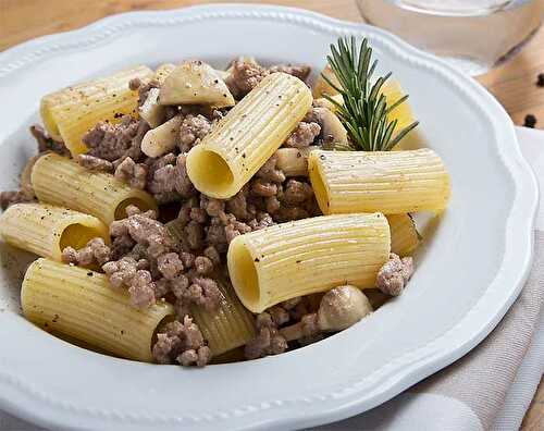 Pâtes à la viande hachée et aux champignons