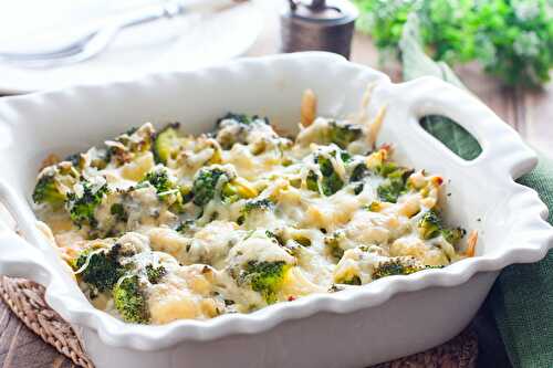 Pâtes au four avec brocoli et fromage