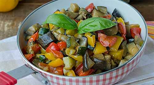 Plat d'été : Poêlée de courgettes, pommes de terre et poivrons