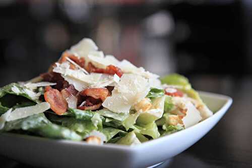 Salade César avec une sauce légère