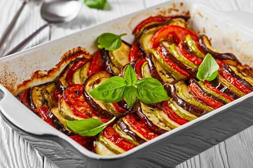 Tian de légumes au fromage de chèvre, plat délicieux, parfait pour un repas d'été