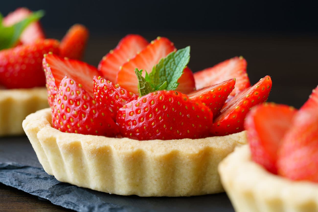 Recette tendance : Tartelettes aux fraises et crème pâtissière à la vanille