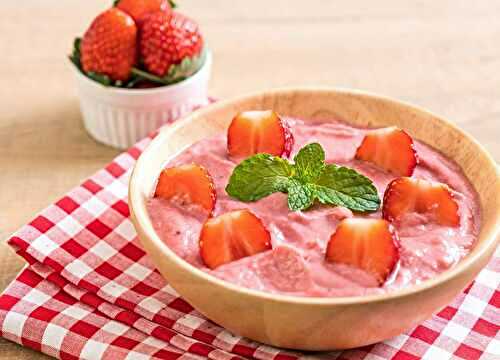 Un délice frais et crémeux : Mousse de fraise à la menthe