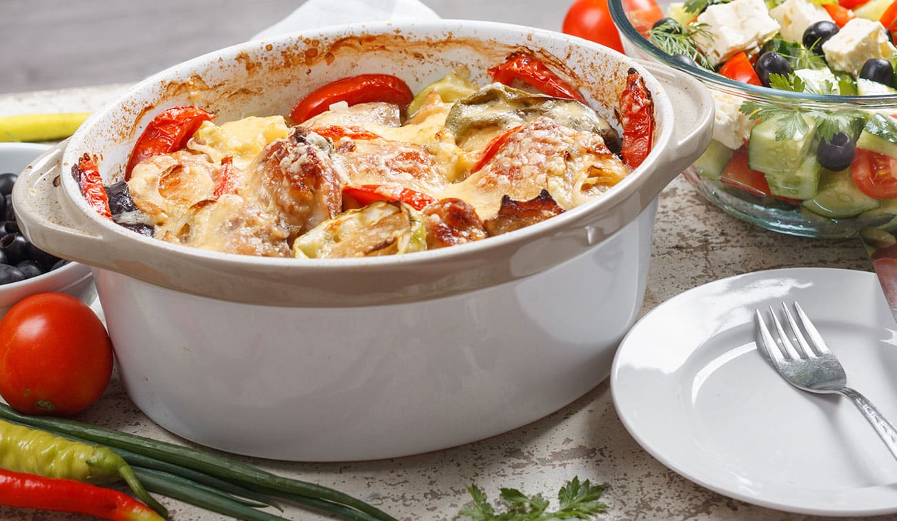 Gratin de Poulet aux Légumes d'Été: Un Délice Saisonnier à Ne Pas Manquer!