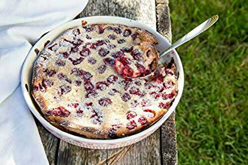 Clafoutis aux cerises et yaourt : Un classique revisité