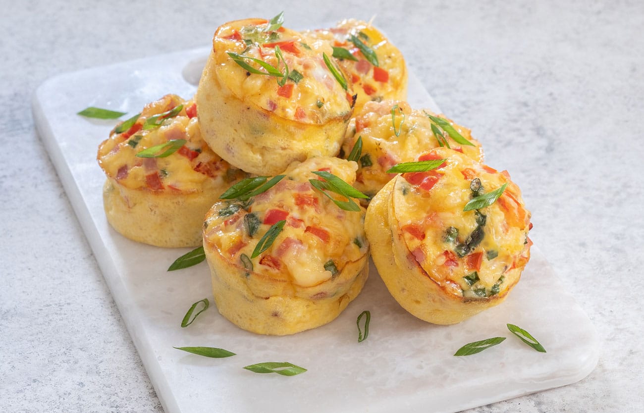 Un Délice pour les Matins Pressés: Muffins aux oeufs et Jambon en Quelques Étapes!