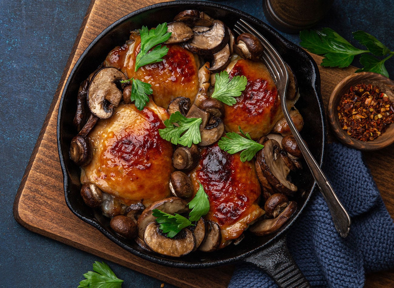 Cuisses de poulet aux champignons : le plat réconfort par excellence