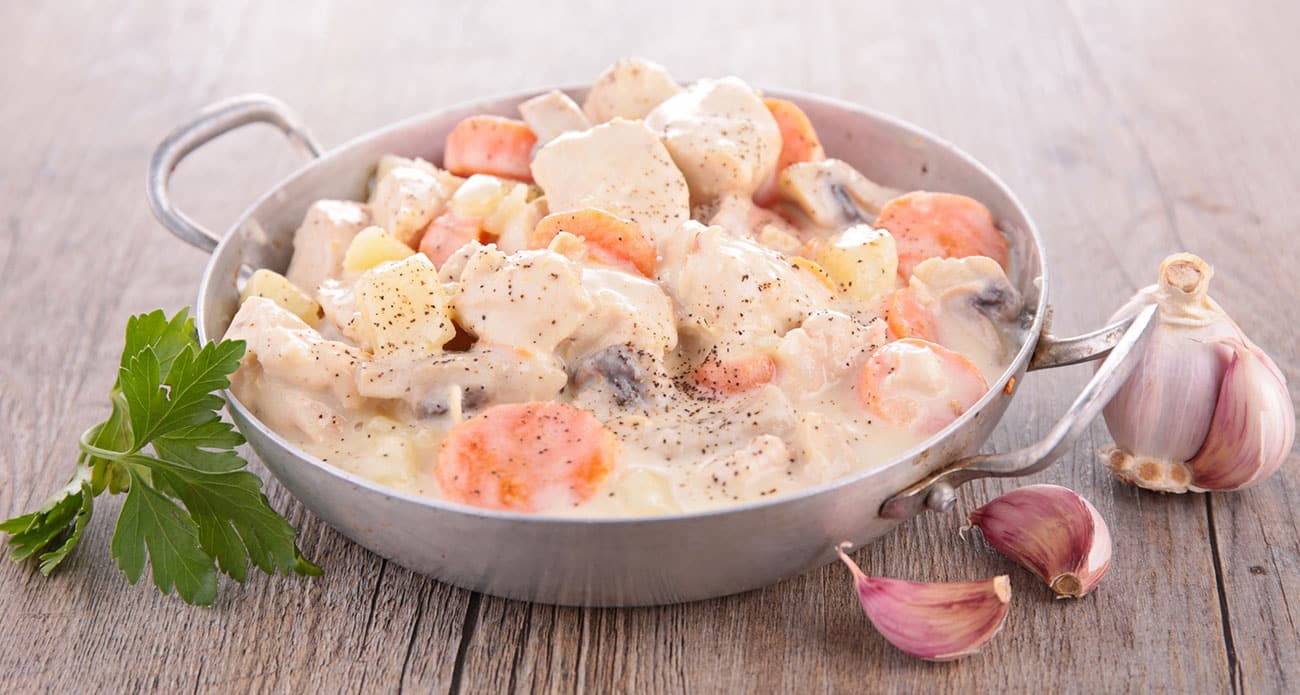 Blanquette de Poulet à la sauce à la Crème: La Recette Familiale Réconfortante!