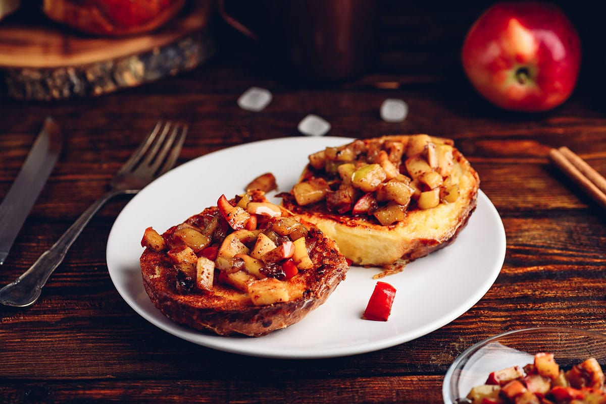 Transformez votre Pain Rassis en un Délicieux pain perdu aux Pommes