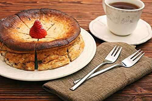Comment Réinventer le Cheesecake ? Essayez la Version du Cheesecake Basque !