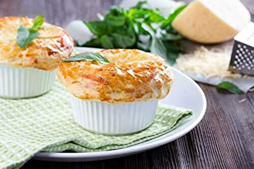 Recette Délicieuse du Soufflé au Poulet avec Fromage et Basilic