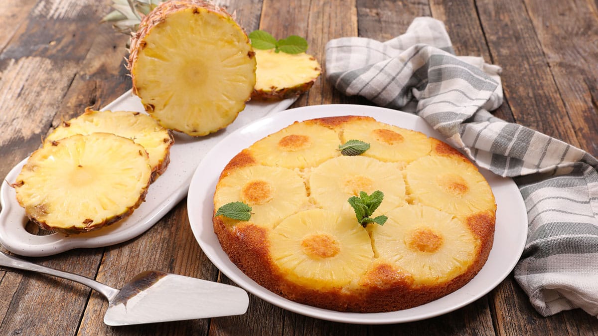 Sublime Twist : Découvrez le Gâteau Renversé Ananas et noix de coco