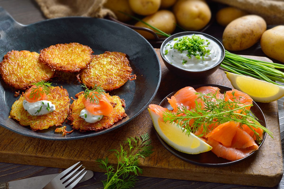 Galettes de Pommes de Terre au Saumon – Un Plat Simple et Délicieux