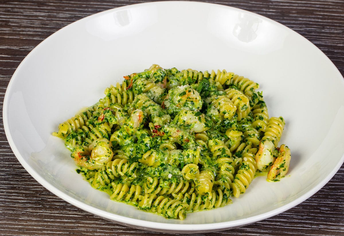 Pâtes à la crème de Brocoli et Crevettes : Le Secret d'un Dîner Succulent et Rapide à Préparer