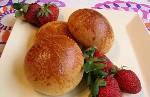 Brioches individuelles légères au fromage blanc