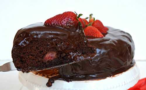 Gâteau au chocolat et fraises avec ganache au Thermomix - Plat et Recette