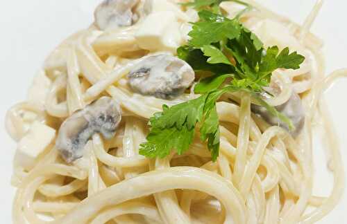 Pâtes à la sauce légère au yaourt et champignons