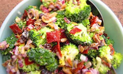 Salade de légumes et de lardons fumés