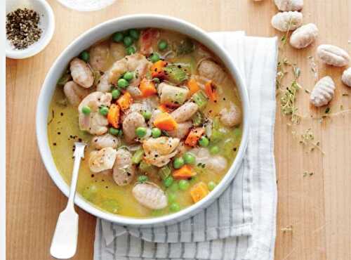 Soupe de poulet et gnocchis