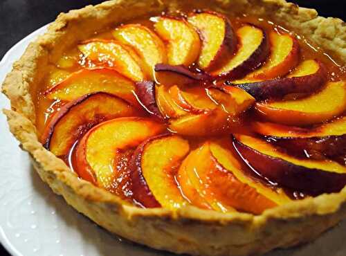 Tarte Légère aux Pêches et Confiture