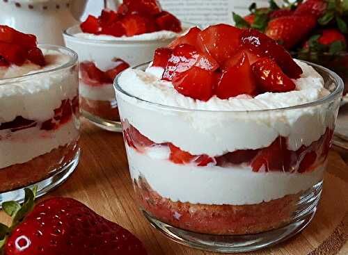 Tiramisu aux Fraises en Verrines