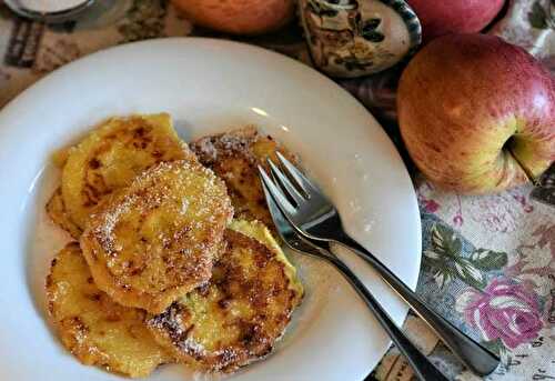 Petites Crêpes aux Pommes