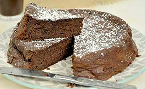 Gâteau Chocolat avec 3 Ingrédients