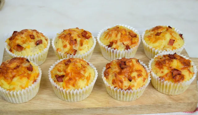 Muffins aux Lardons et Fromage