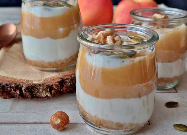 Verrines au Fromage Blanc et Compote de Pommes