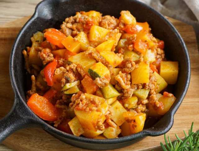 Poêlée de Légumes à la Viande Hachée