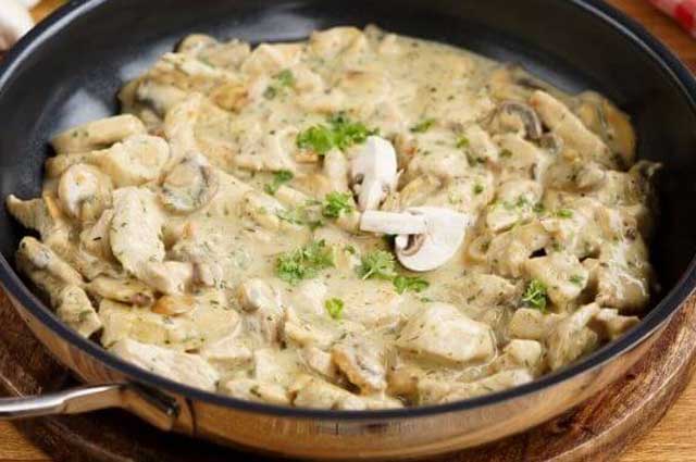 Poulet à la Moutarde et Champignons