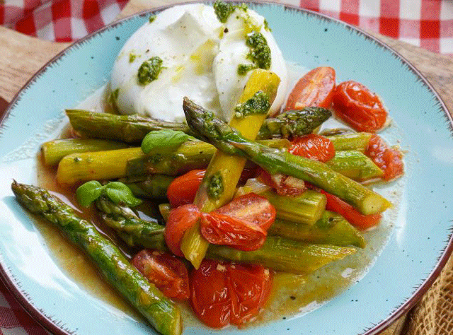 Poêlée aux Asperges aux Tomates Cerises WW