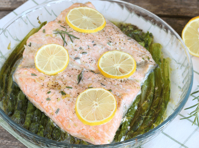 Saumon au Four aux Asperges