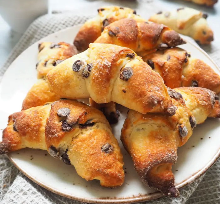 Croissants Sans Beurre aux Pépites de Chocolat