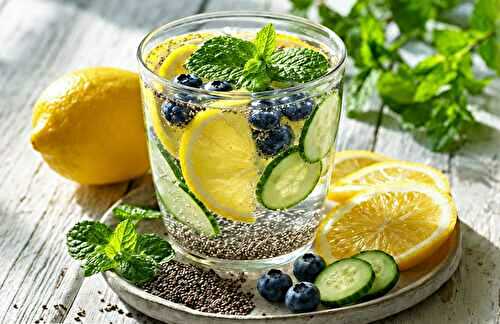Eau de Graines de Chia au Citron Concombre & Myrtilles