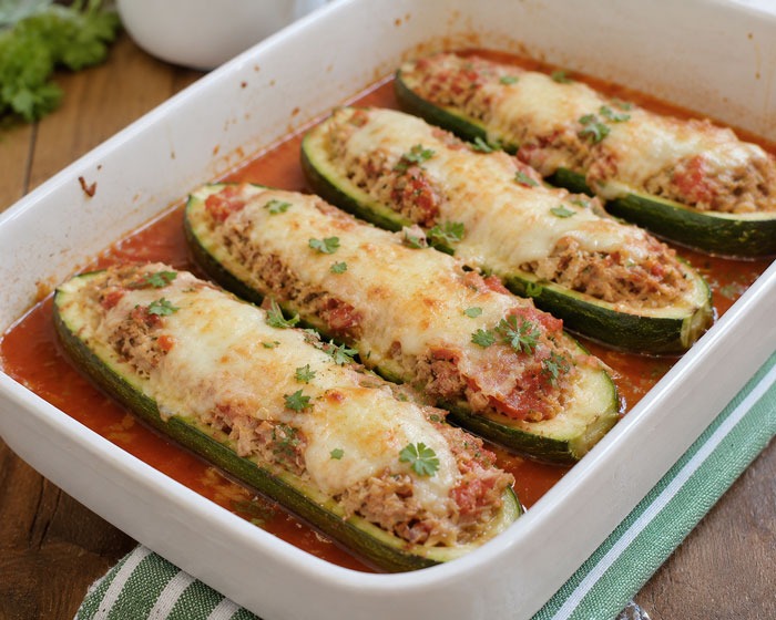 Courgettes farcies légères au thon et à la tomate
