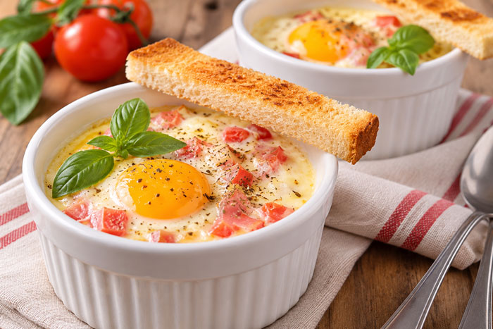 Œufs Cocotte Légers au Jambon et Tomate