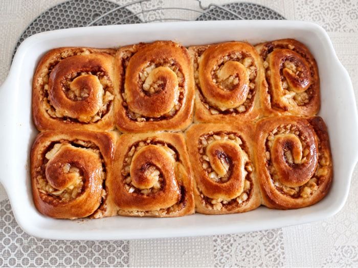 Roulés Légers aux Pommes et à la Cannelle