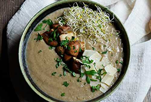 Velouté Léger aux Champignons et Parmesan