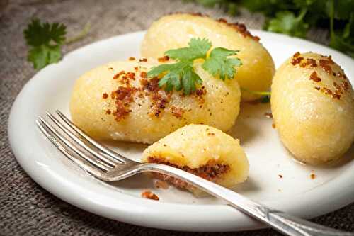 Boulettes de pommes de terre farcies de viande hachée