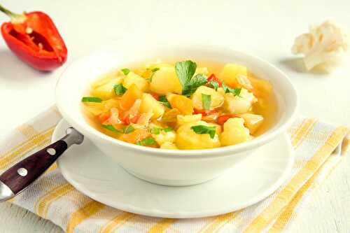 Soupe de pommes de terre aux légumes