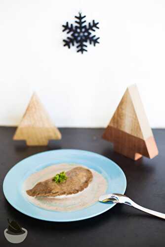 Ravioles de sarrasin aux cèpes, crème truffée – Végétarien