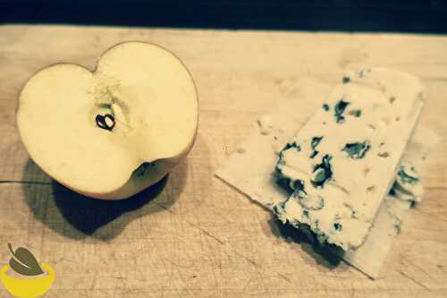 Sauce Tomate -Roquefort- Pomme- Noix pour des pasta!