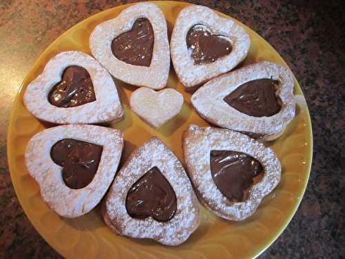 Biscuits coeur fourrés au nutella