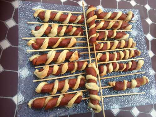 Brochettes de saucisses torsadées