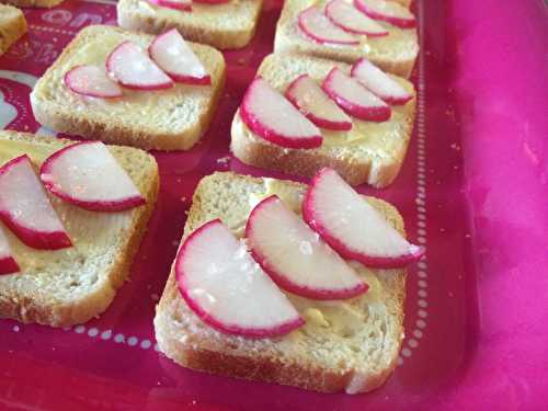 Canapés à la croque en sel au sel rose de l'Himalaya