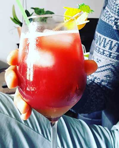 Cocktail à la fraise, passion, kiwi
