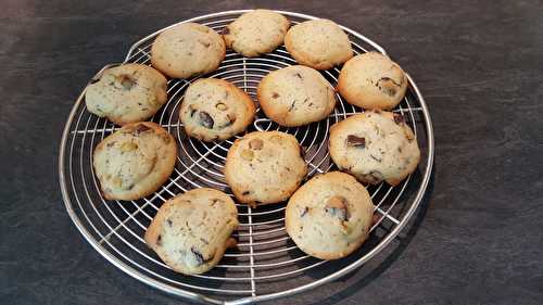 Cookies vanillés aux grosses pépites de chocolat et mini smarties