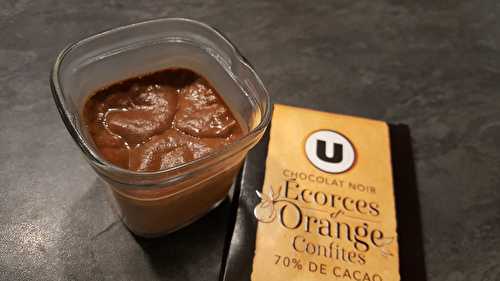 Crèmes au chocolat, écorces d'orange