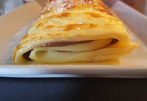 Crêpe géante roulée au Nutella